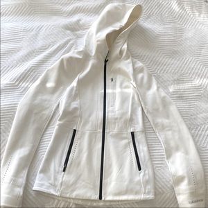 LULULEMON CROSS CHILL JACKET